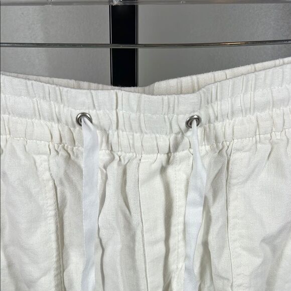 Gap White Drawstring Shorts - Picture 5 of 6